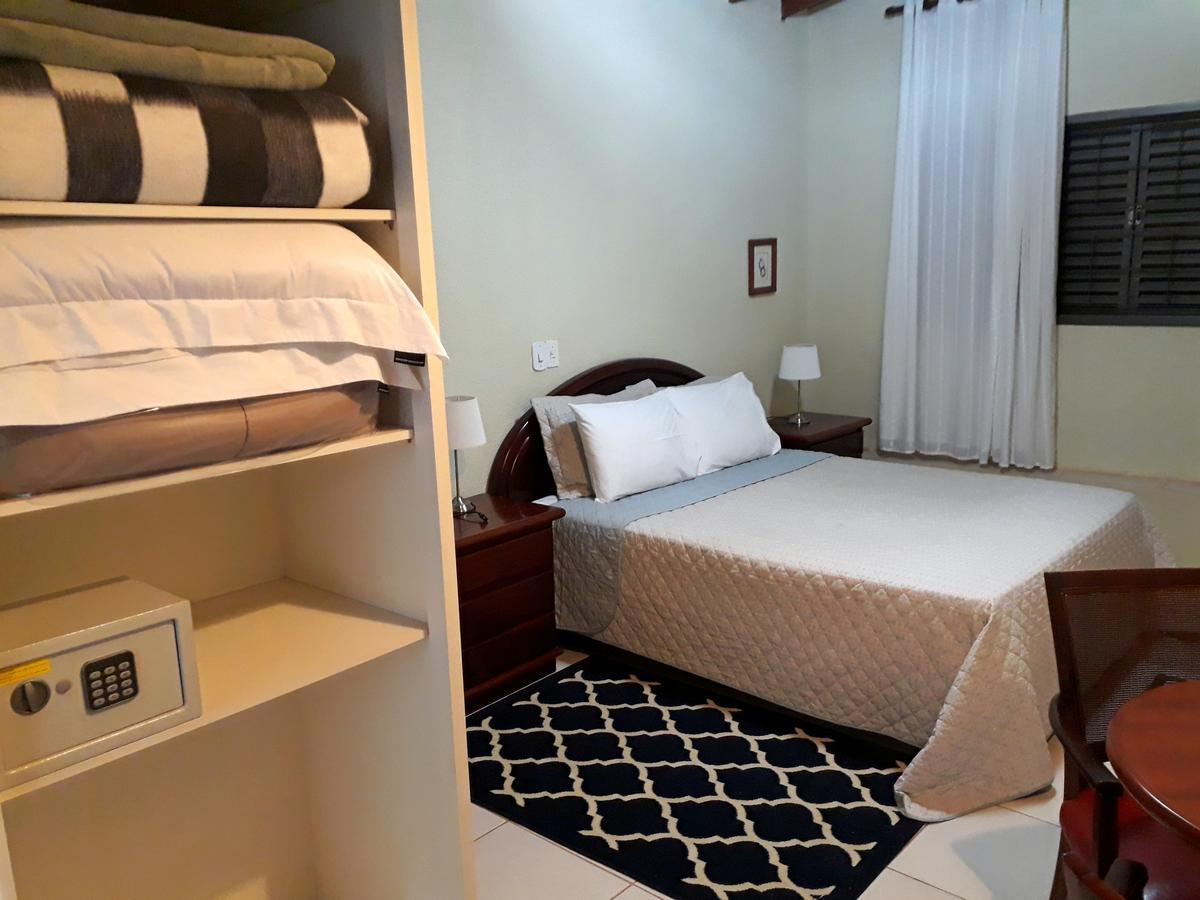 Hotel Pousada Oasis Park Jaboticabal Eksteriør billede